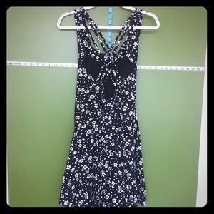 Vintage fit flare strappy cross back dress sz 7